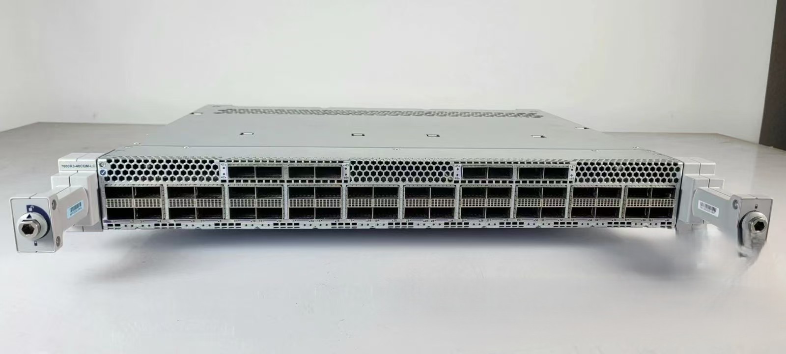Arista DCS-7808-CH