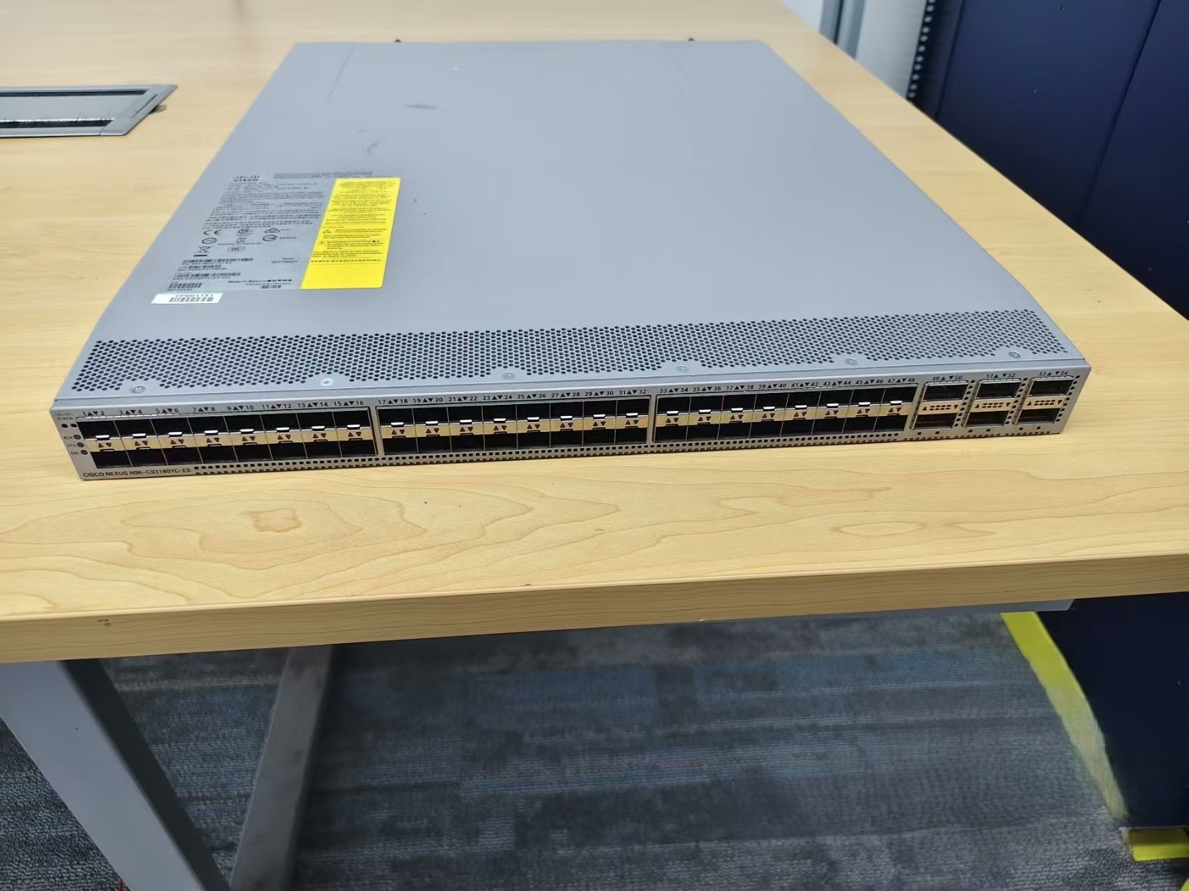 Cisco N9K-C93180YC-EX